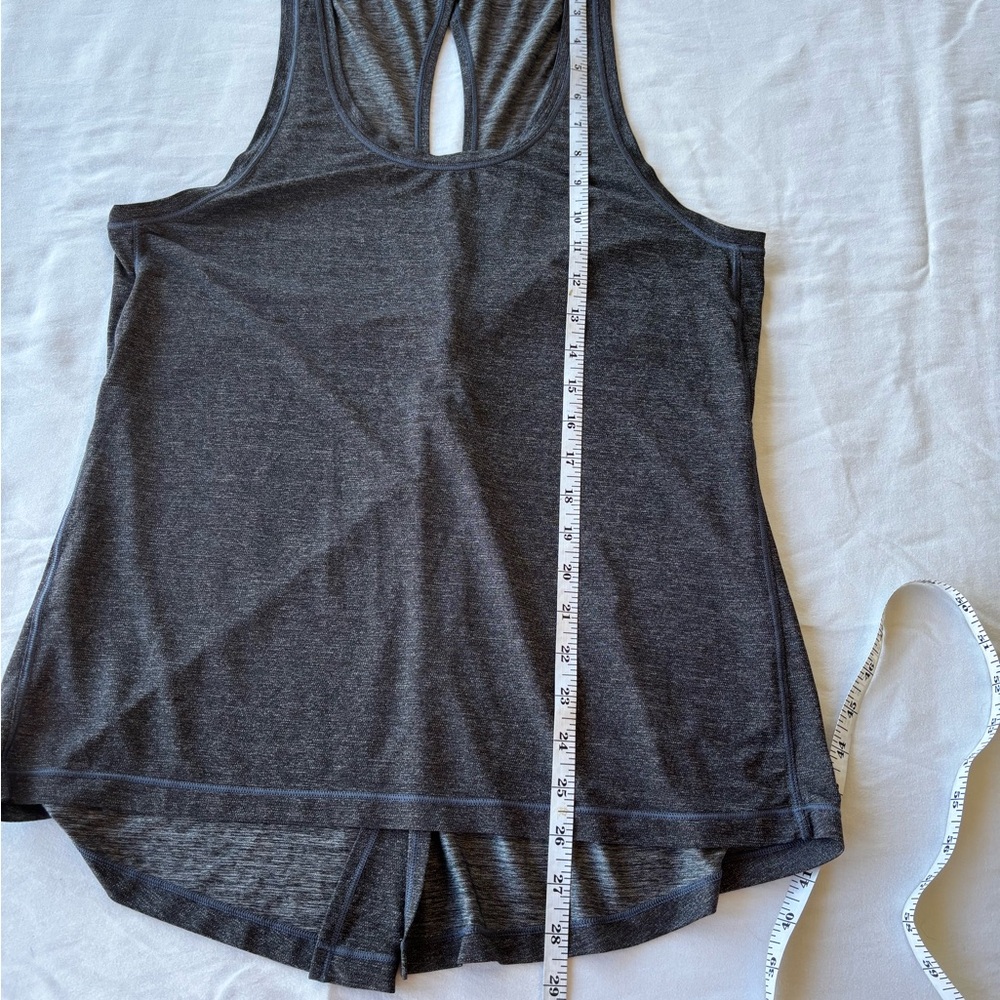 Lululemon Gray Open Back Twist Tank Top Size 8 - Picture 6 of 6